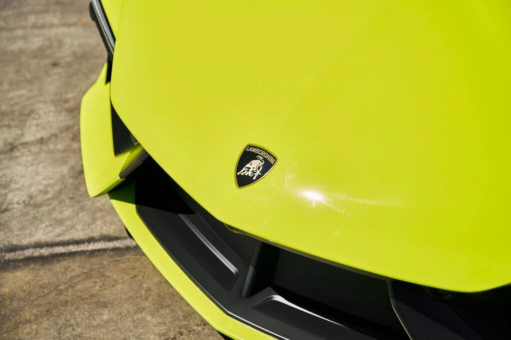 2026 Lamborghini Revuelto - Image 7 of 31
