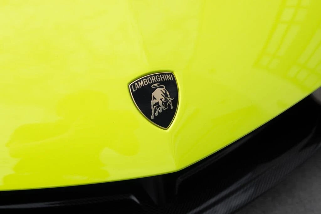 2026 Lamborghini Revuelto - Image 8 of 31