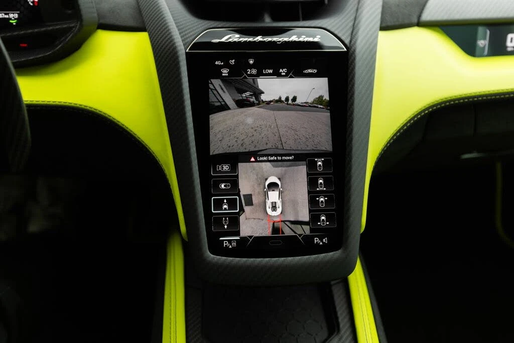 2026 Lamborghini Revuelto - Image 26 of 31