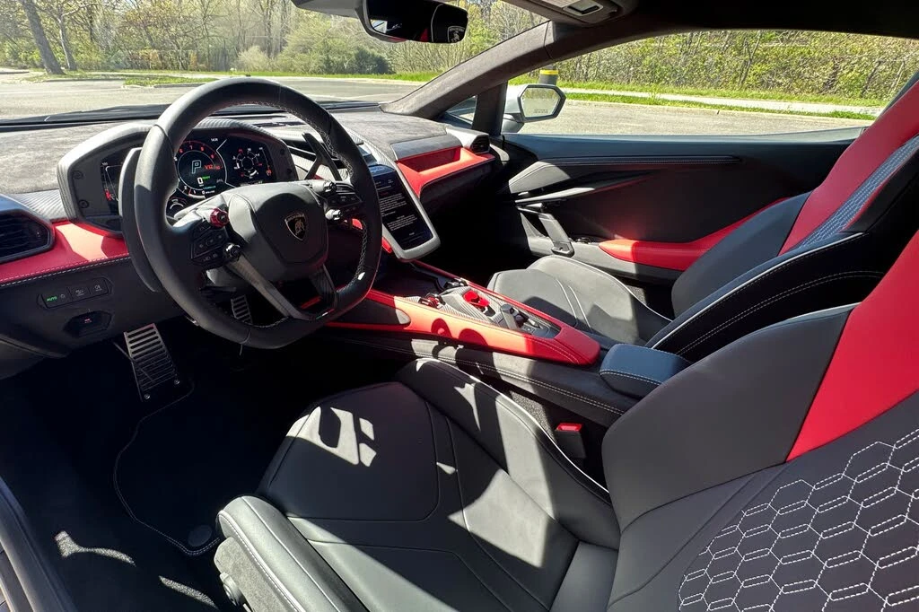 2026 Lamborghini Revuelto - Image 6 of 6