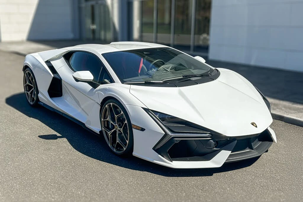 2026 Lamborghini Revuelto - Image 3 of 6