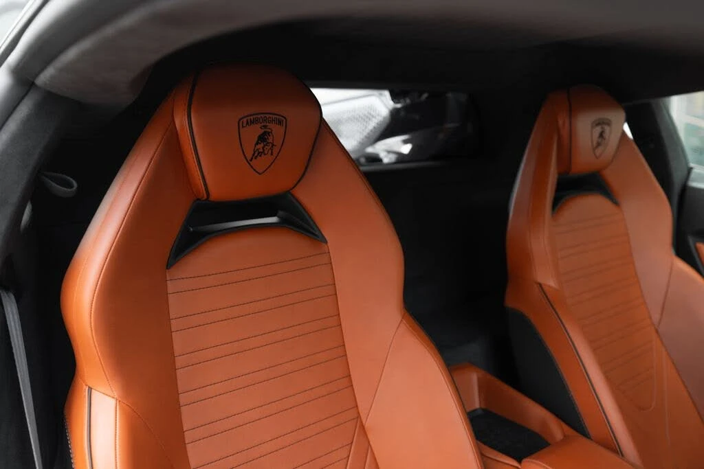 2026 Lamborghini Revuelto - Image 30 of 31