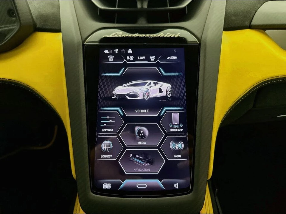 2026 Lamborghini Revuelto - Image 14 of 31