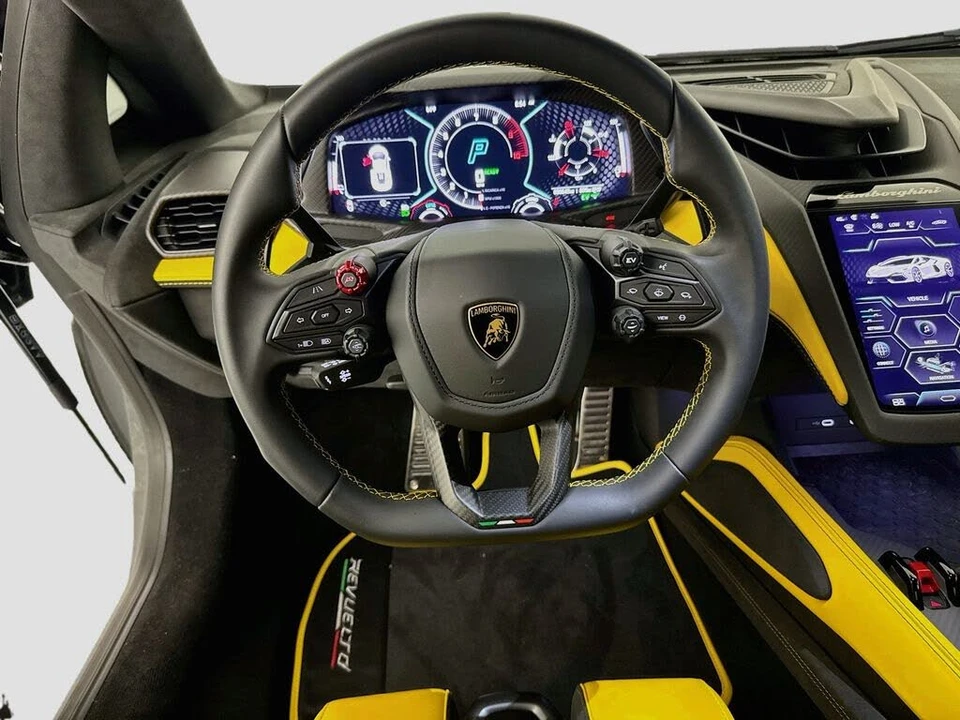 2026 Lamborghini Revuelto - Image 22 of 31