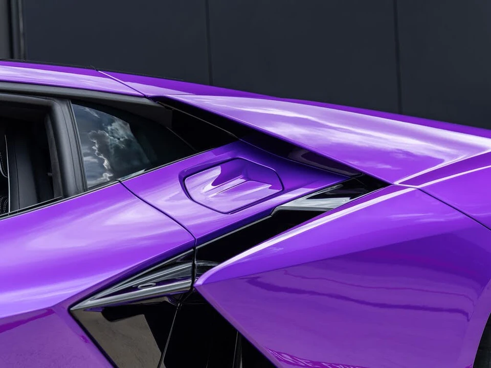 2026 Lamborghini Revuelto - Image 22 of 31