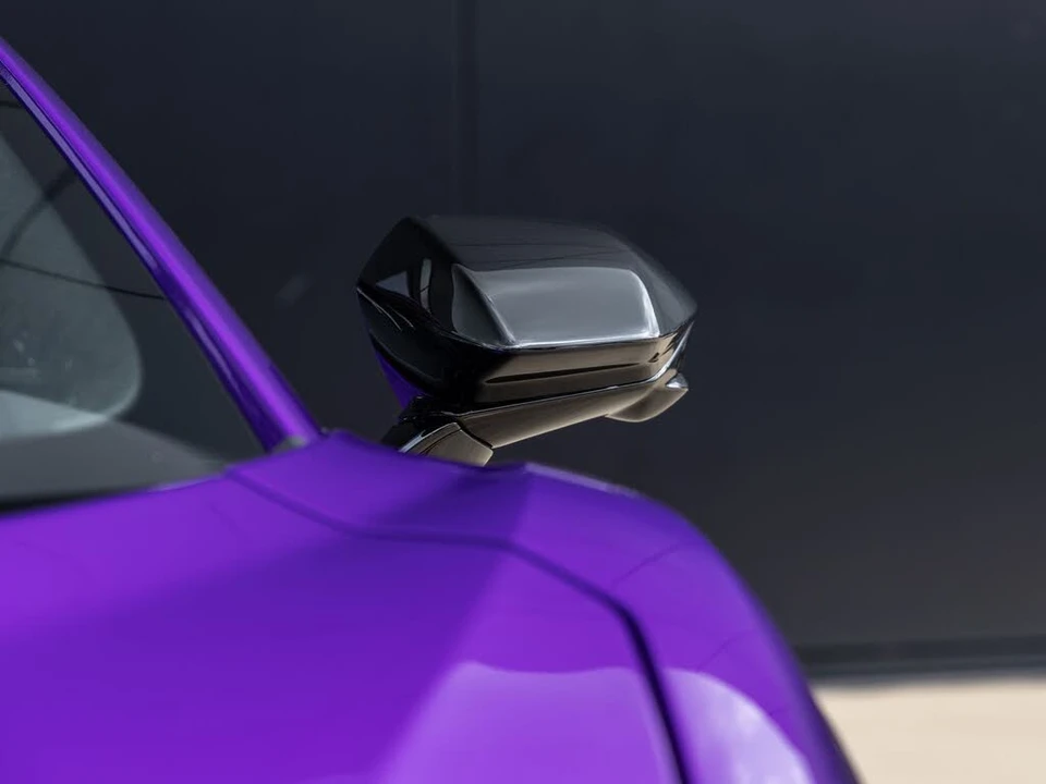 2026 Lamborghini Revuelto - Image 27 of 31