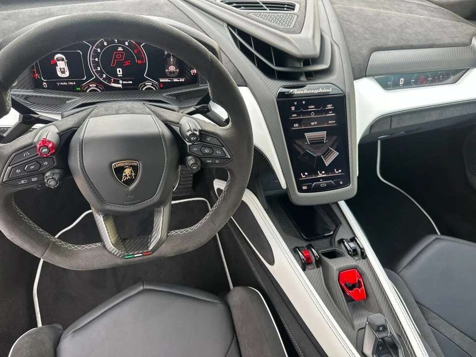 2026 Lamborghini Revuelto - Image 7 of 30