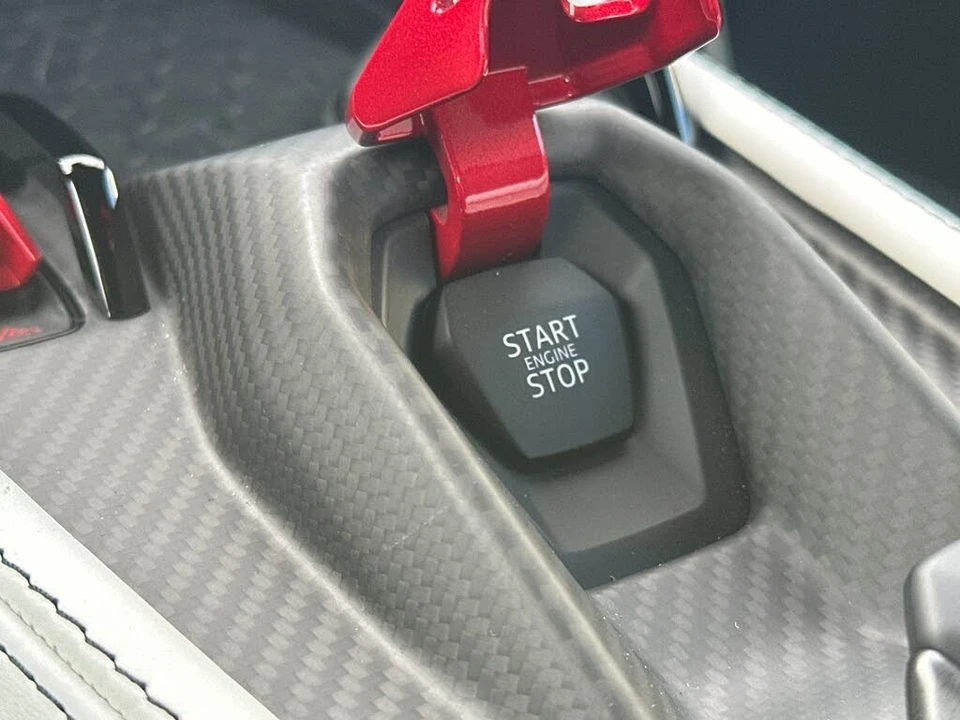 2026 Lamborghini Revuelto - Image 26 of 30