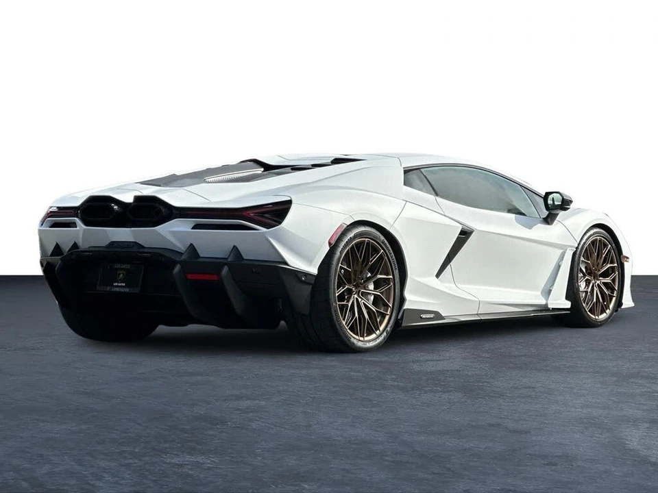 2026 Lamborghini Revuelto - Image 3 of 30