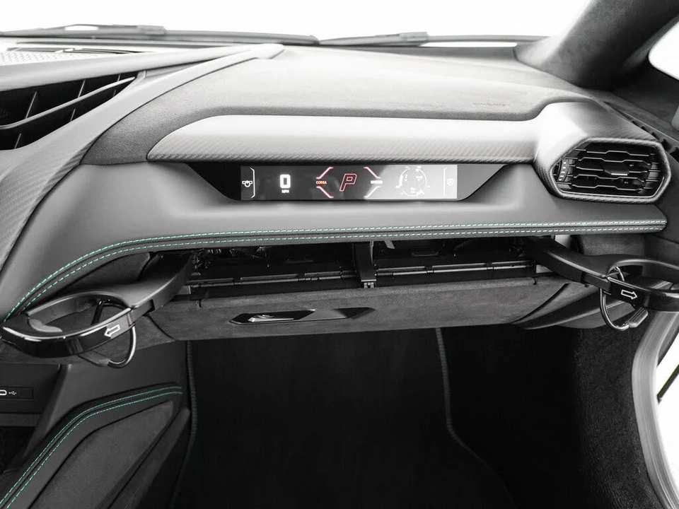 2026 Lamborghini Revuelto - Image 29 of 31