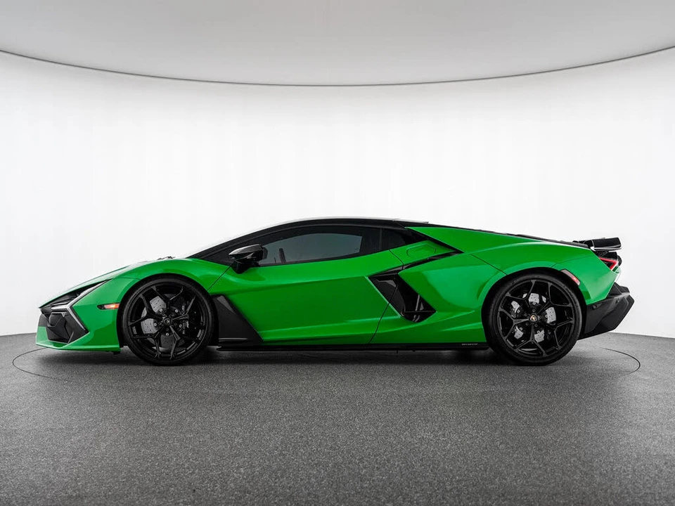 2026 Lamborghini Revuelto - Image 2 of 31