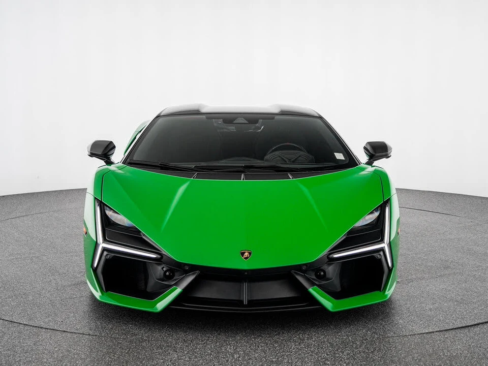 2026 Lamborghini Revuelto - Image 9 of 31