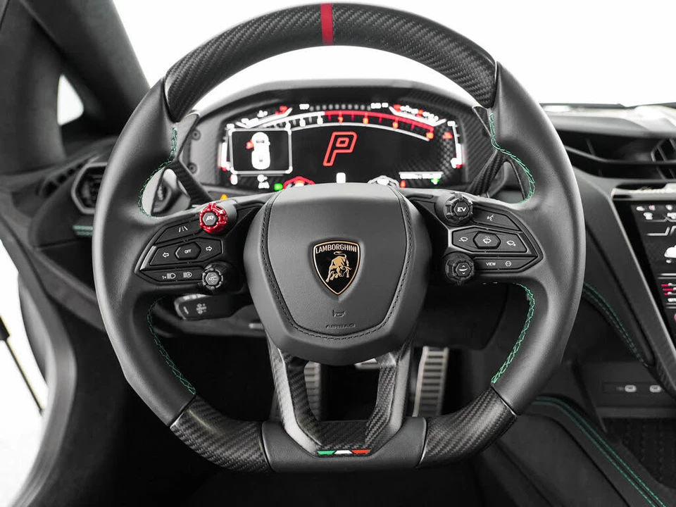 2026 Lamborghini Revuelto - Image 11 of 31