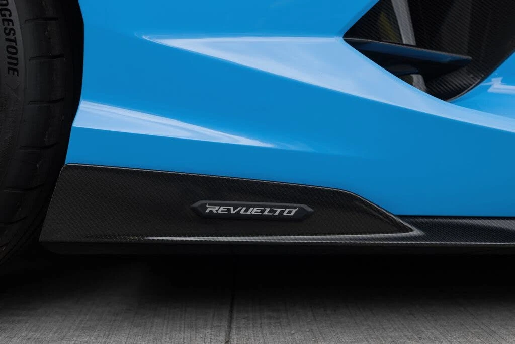 2026 Lamborghini Revuelto - Image 16 of 31