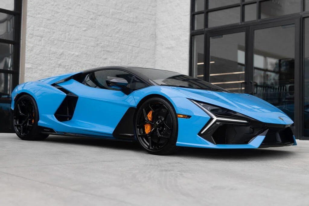 2026 Lamborghini Revuelto - Image 7 of 31