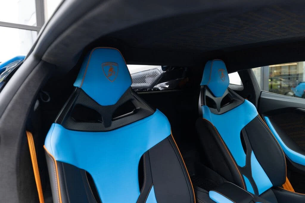 2026 Lamborghini Revuelto - Image 22 of 31