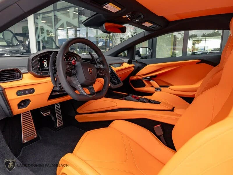 2026 Lamborghini Revuelto - Image 16 of 21