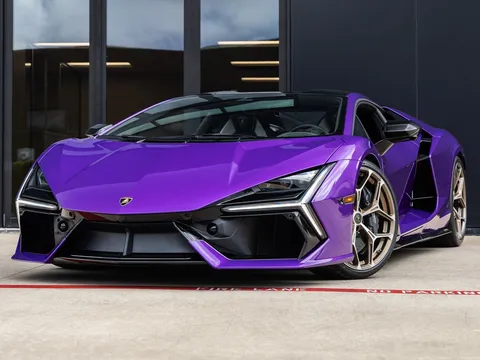 2026 Lamborghini Revuelto Base
