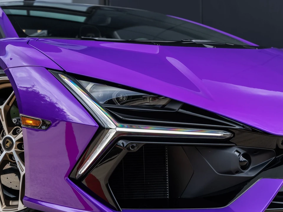 2026 Lamborghini Revuelto - Image 30 of 31