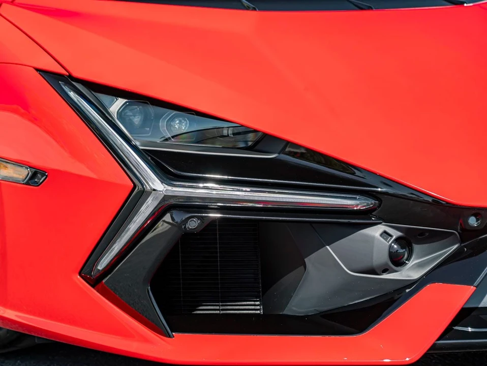 2026 Lamborghini Revuelto - Image 12 of 31