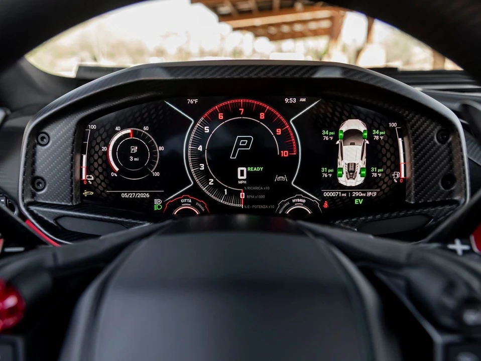 2026 Lamborghini Revuelto - Image 19 of 31