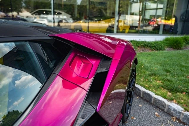 2026 Lamborghini Revuelto - Image 24 of 31