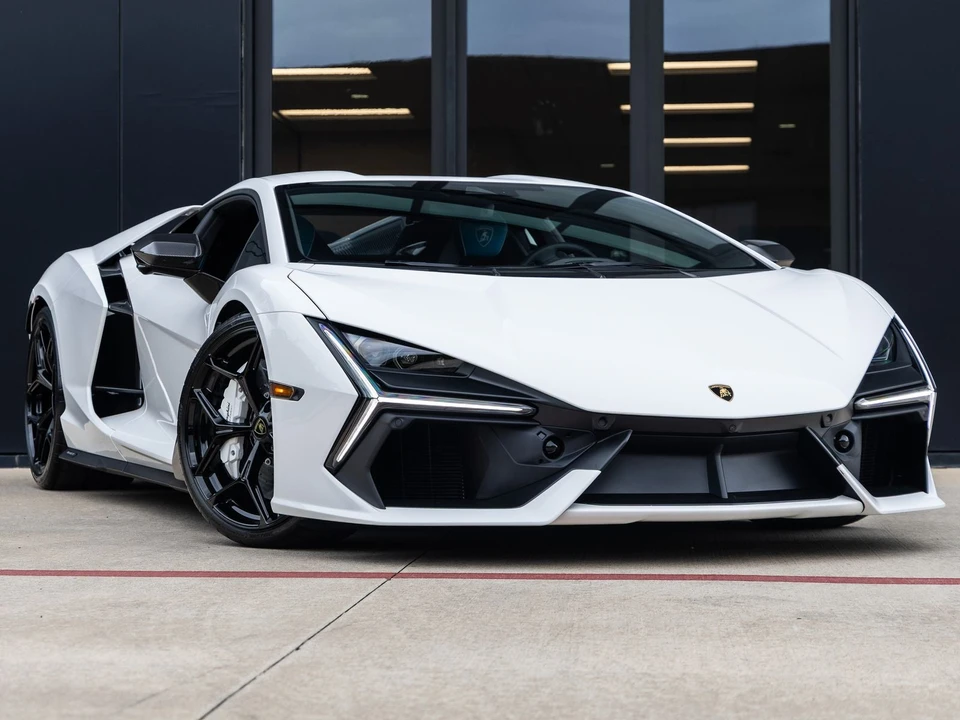 2026 Lamborghini Revuelto - Image 3 of 31
