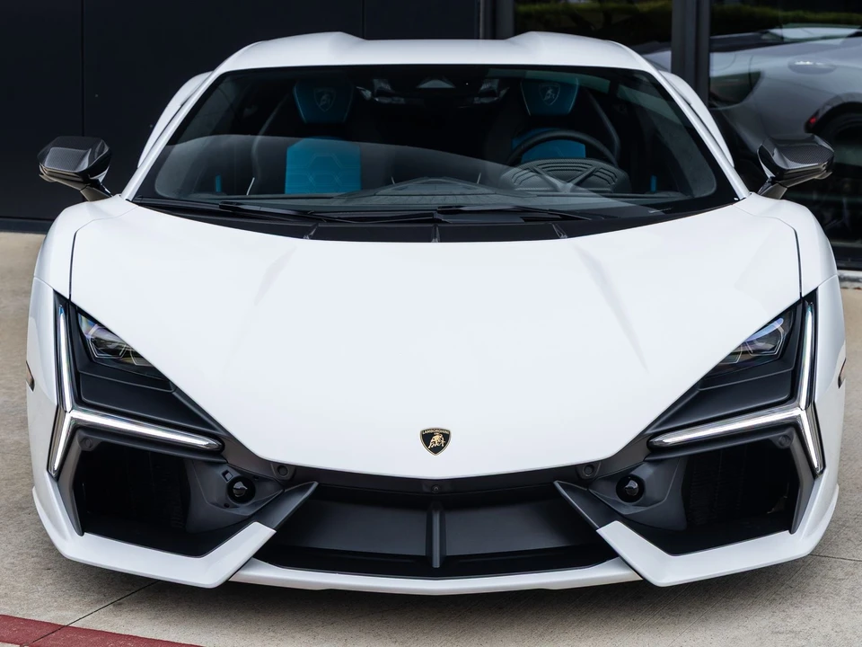 2026 Lamborghini Revuelto - Image 5 of 31