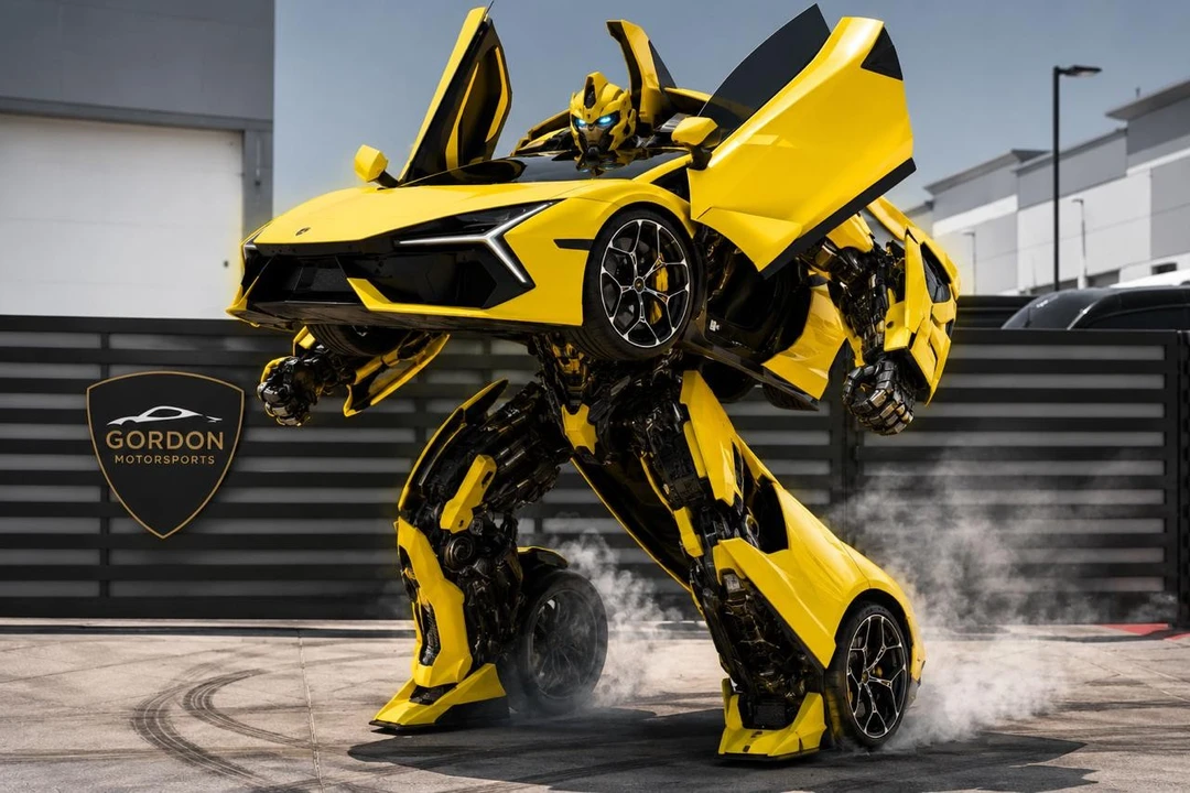 2026 Lamborghini Revuelto - Image 2 of 31