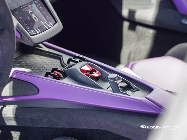 2026 Lamborghini Revuelto - Image 17 of 31