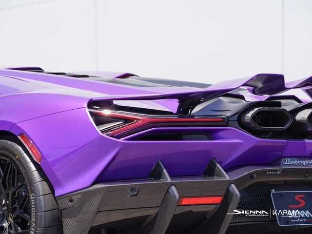 2026 Lamborghini Revuelto - Image 9 of 31