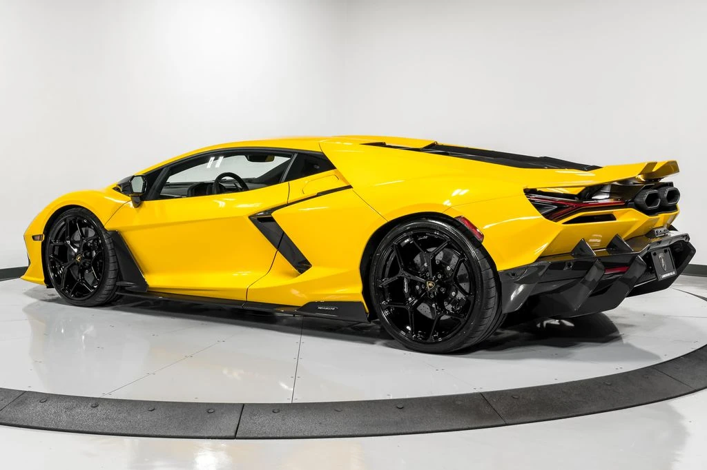 2026 Lamborghini Revuelto - Image 5 of 31