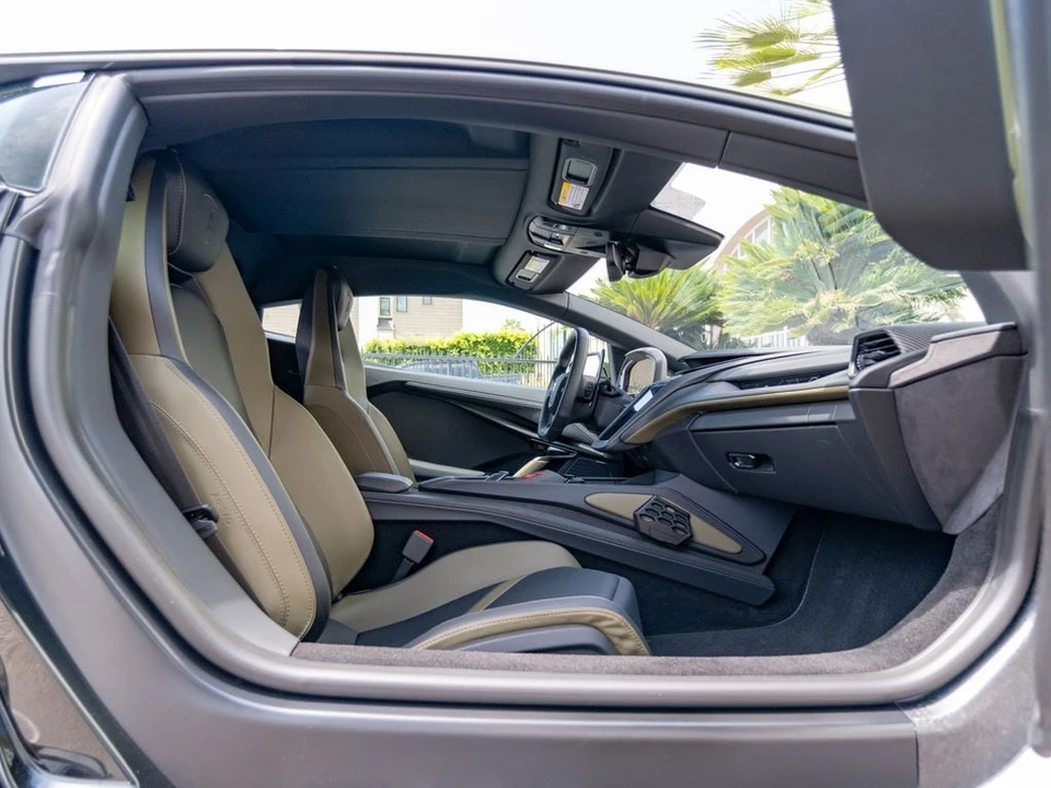 2026 Lamborghini Revuelto - Image 8 of 28