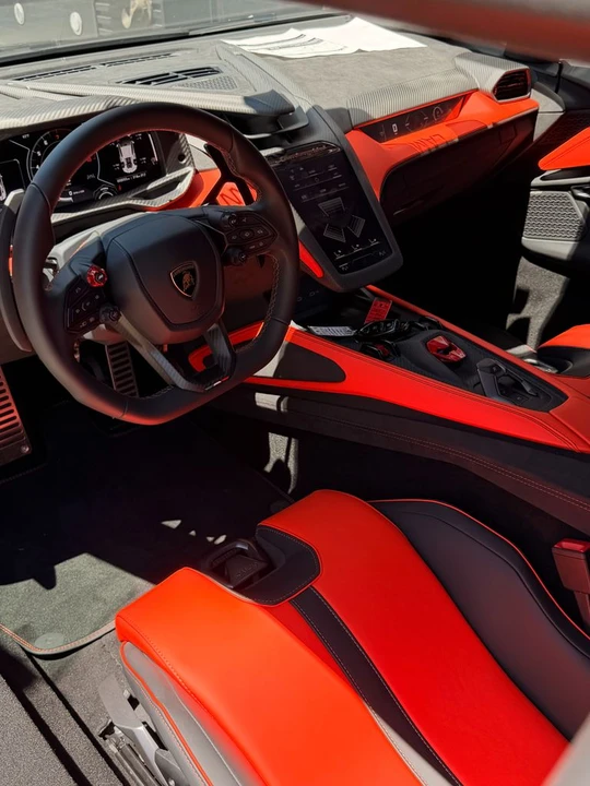 2026 Lamborghini Revuelto - Image 7 of 8