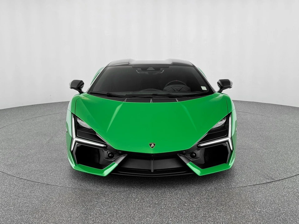 2026 Lamborghini Revuelto - Image 9 of 31