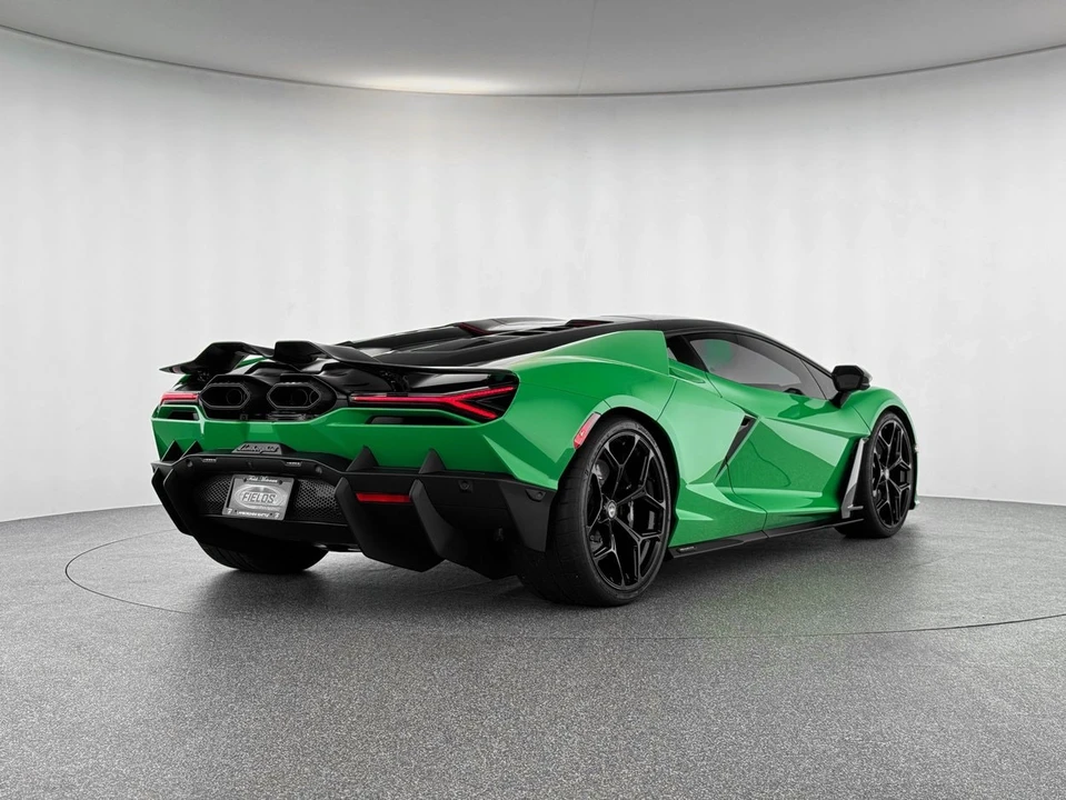 2026 Lamborghini Revuelto - Image 6 of 31