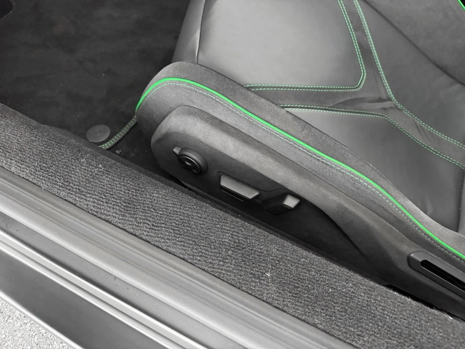 2026 Lamborghini Revuelto - Image 16 of 31
