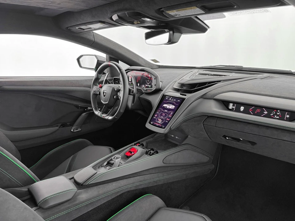 2026 Lamborghini Revuelto - Image 26 of 31