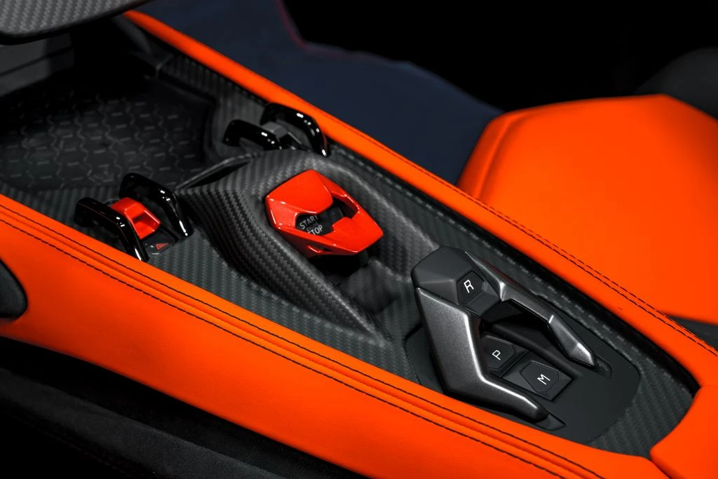 2026 Lamborghini Revuelto - Image 27 of 31