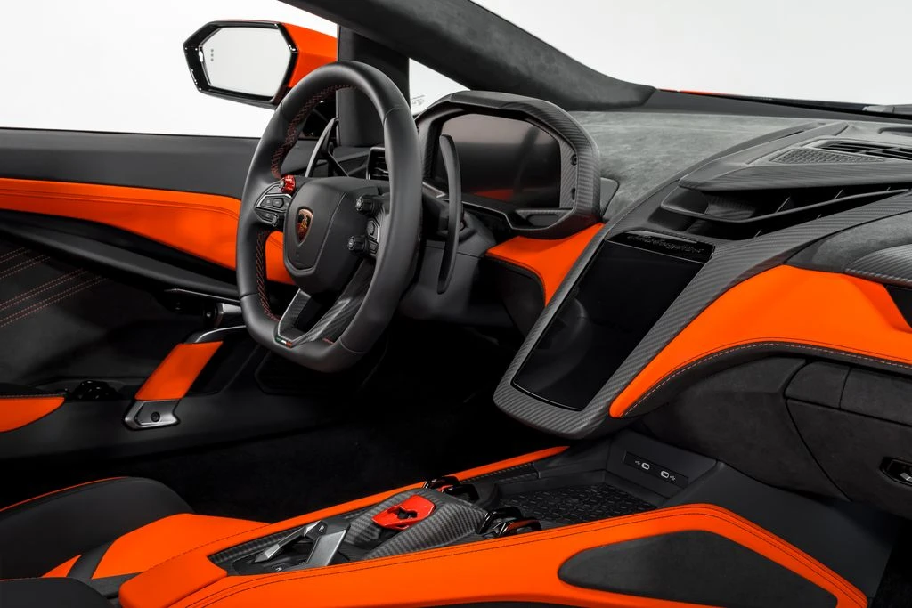 2026 Lamborghini Revuelto - Image 31 of 31