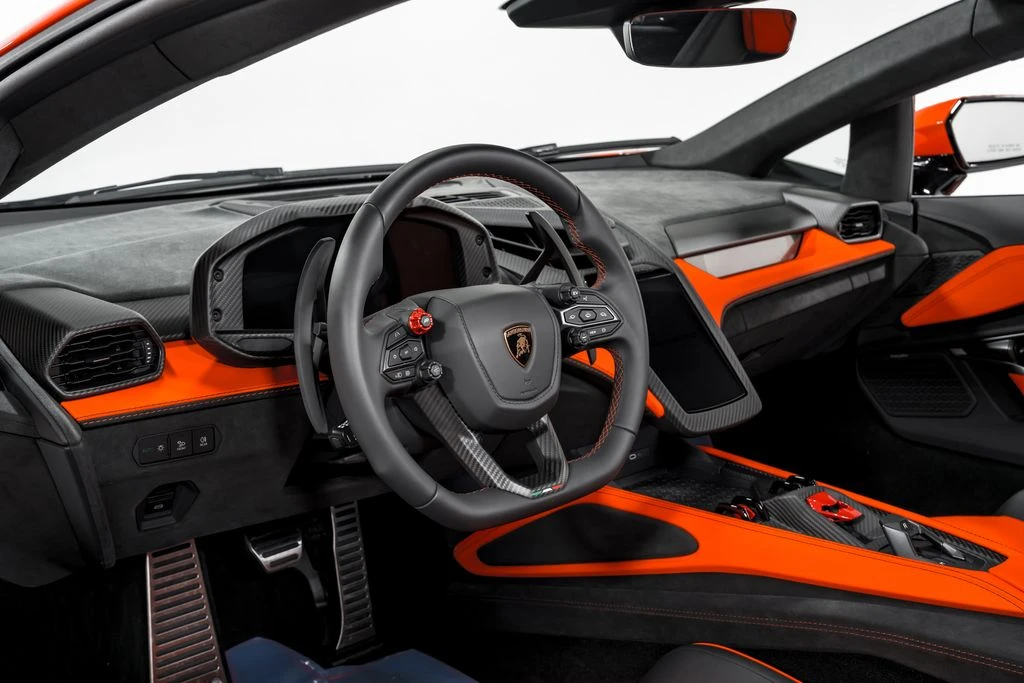 2026 Lamborghini Revuelto - Image 11 of 31