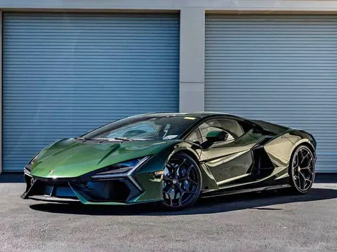 2026 Lamborghini Revuelto
