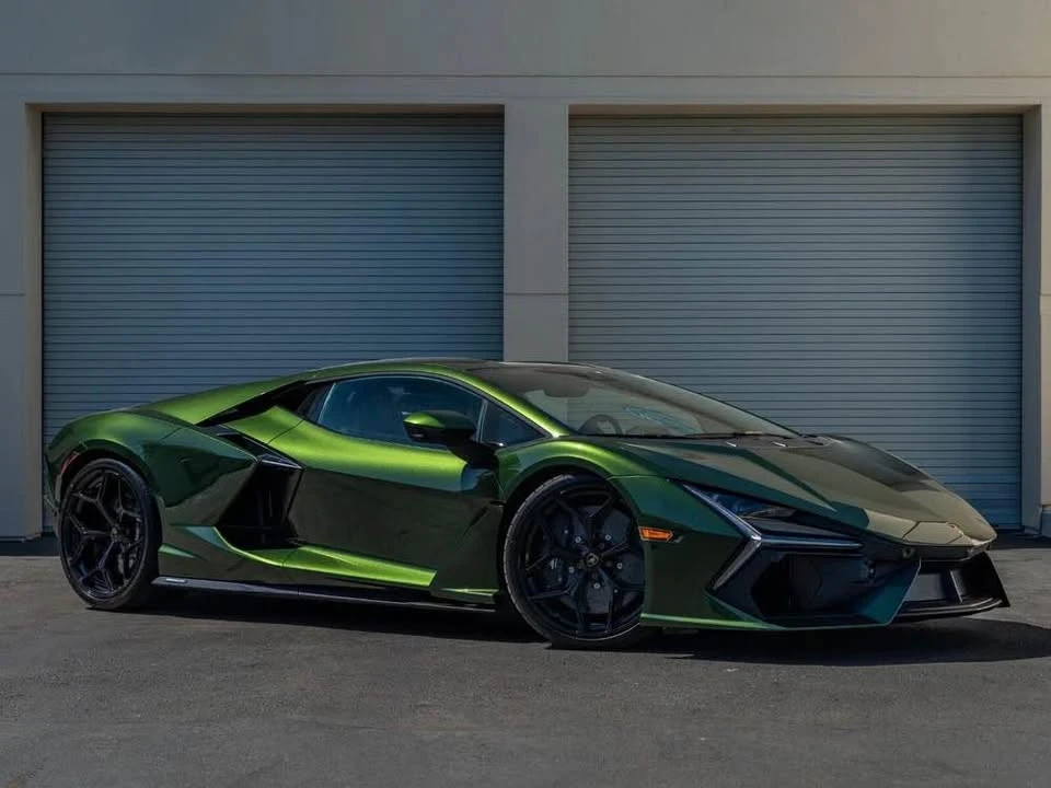 2026 Lamborghini Revuelto - Image 4 of 15