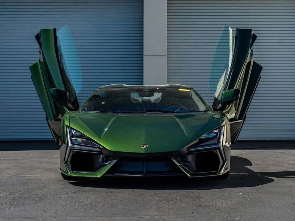 2026 Lamborghini Revuelto - Image 2 of 15