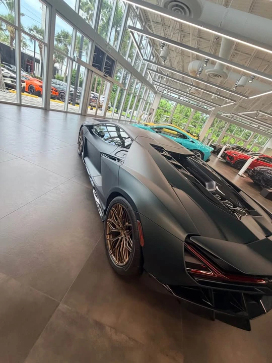 2026 Lamborghini Revuelto - Image 7 of 7