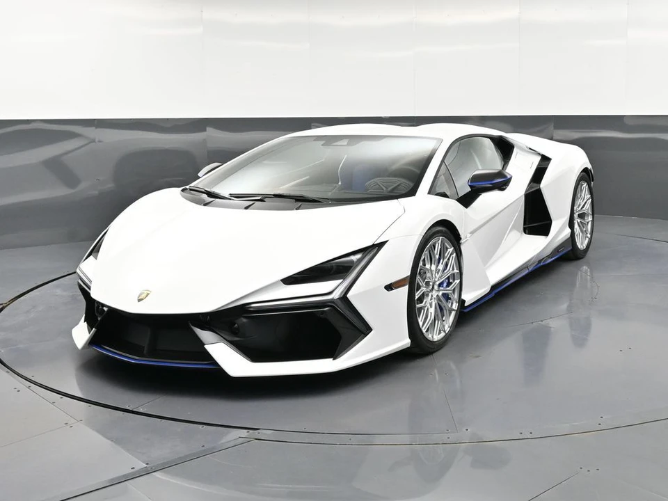 2026 Lamborghini Revuelto - Image 6 of 31