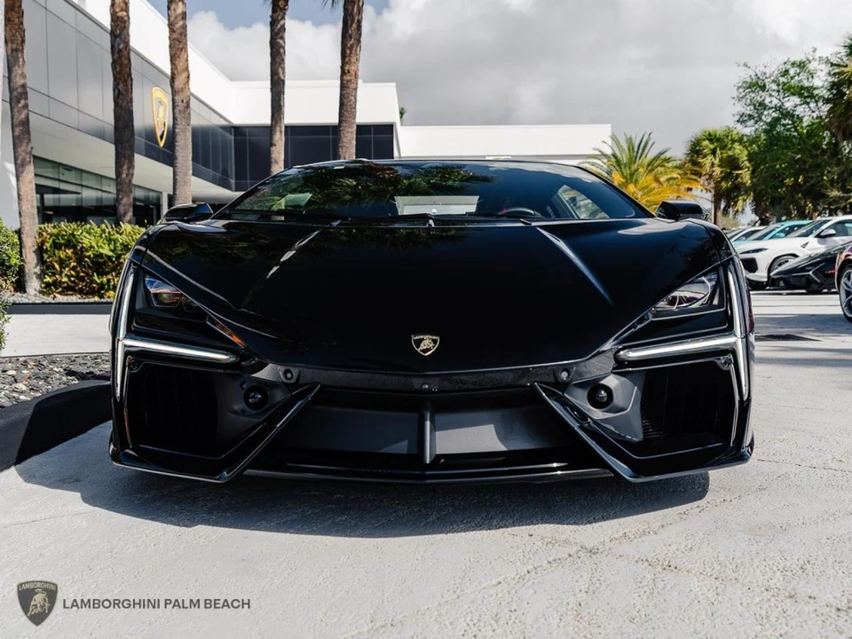 2026 Lamborghini Revuelto - Image 5 of 25