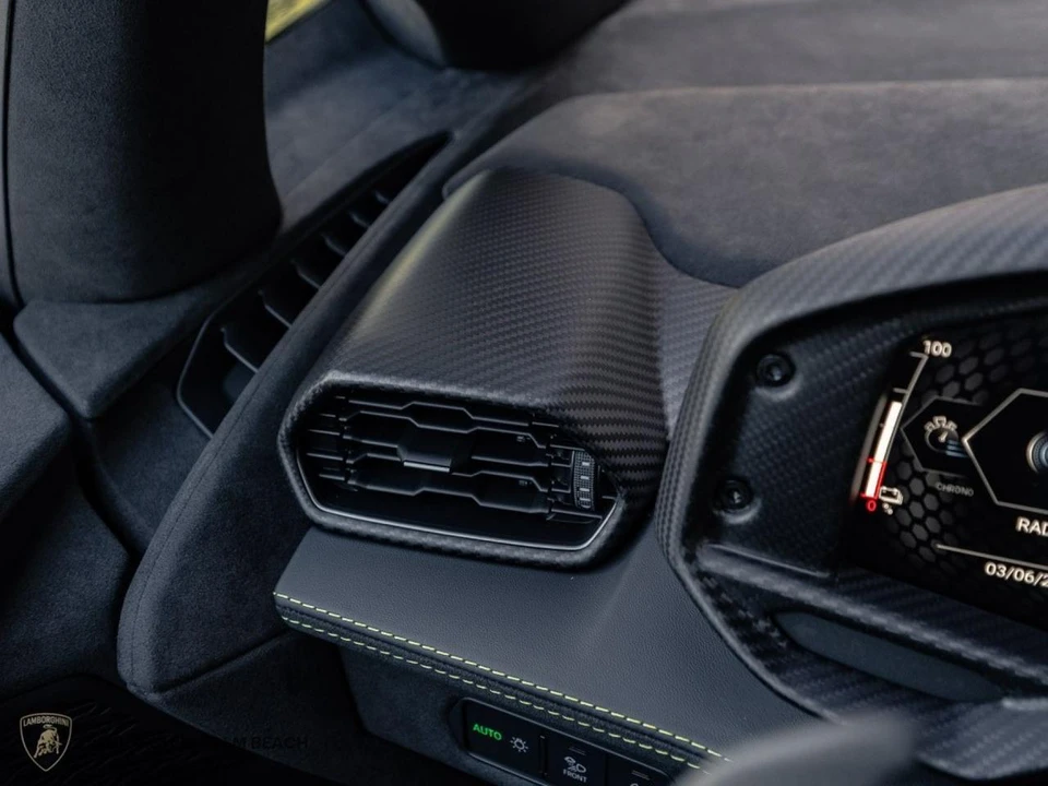 2026 Lamborghini Revuelto - Image 12 of 25