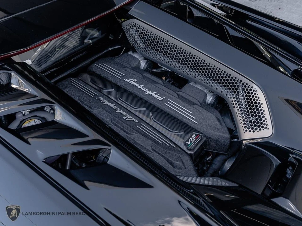 2026 Lamborghini Revuelto - Image 23 of 25