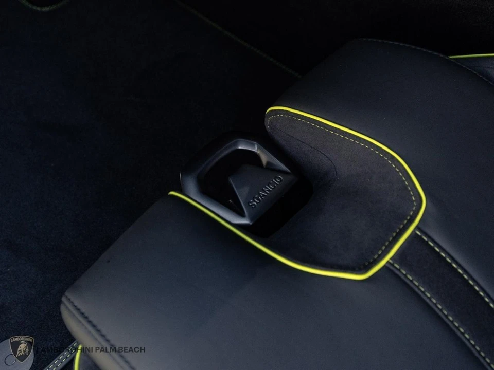 2026 Lamborghini Revuelto - Image 16 of 25